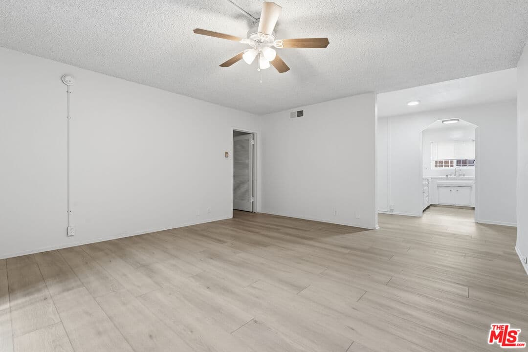 3 bd, 2 ba Townhouse in Los Angeles, CA — $3,995/mo — photo 1