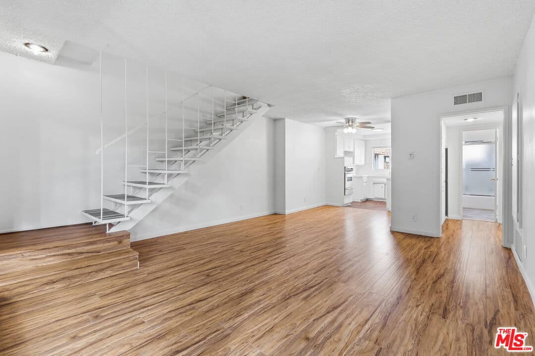 3 bd, 2 ba Townhouse in Los Angeles, CA — $4,095/mo — photo 1