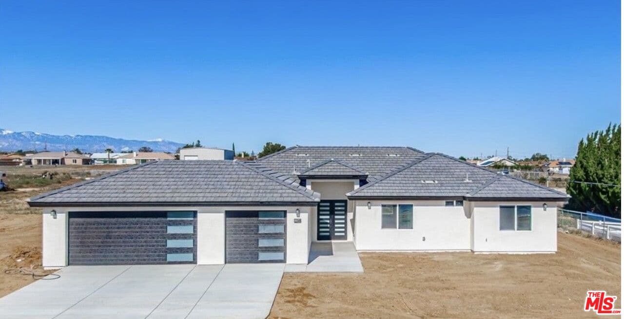 4BR House in Hesperia — $4,999/mo