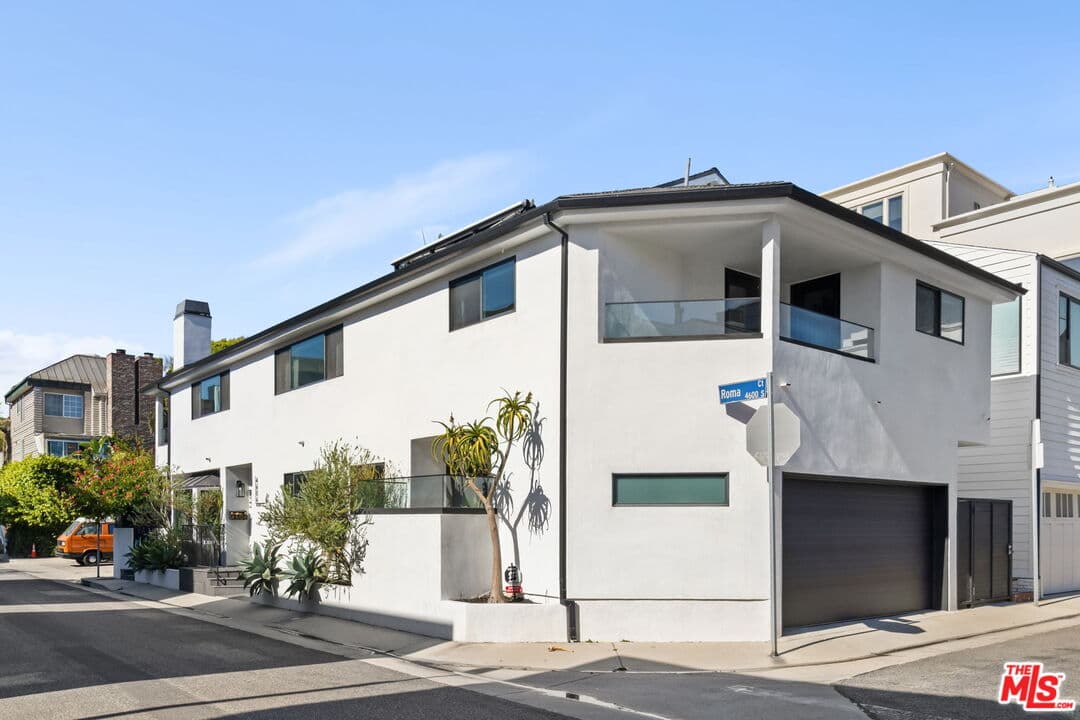 4 bd, 4 ba House in Marina Del Rey, CA — $18,000/mo — photo 2