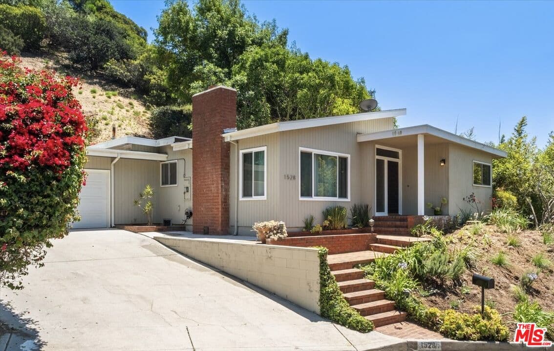2 bd, 2 ba House in West Hollywood, CA — $6,900/mo — photo 1