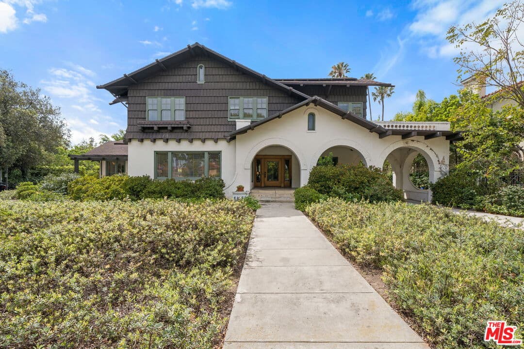 4 bd, 4 ba House in Beverly Hills, CA — $40,000/mo — photo 1