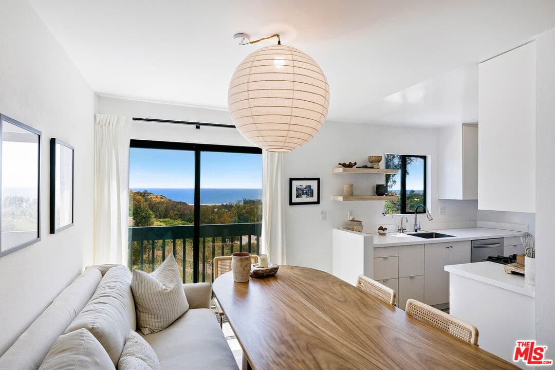 2 bd, 3 ba Condo in Malibu, CA — $6,500/mo — photo 1