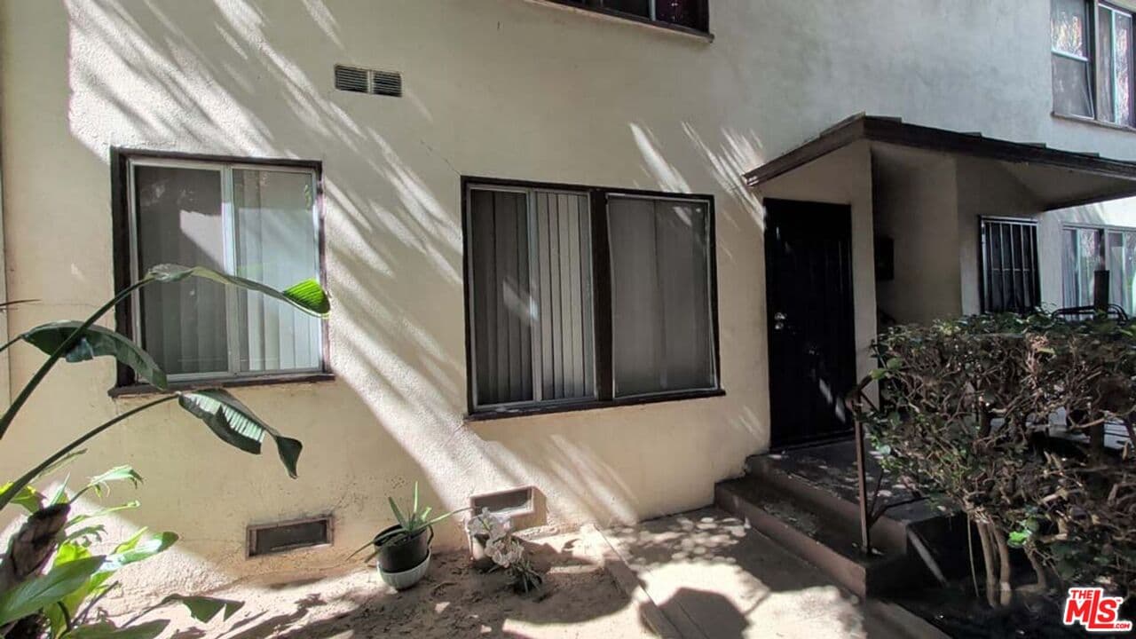 1 bd, 1 ba Apartment in Los Angeles, CA — $1,895/mo — photo 2