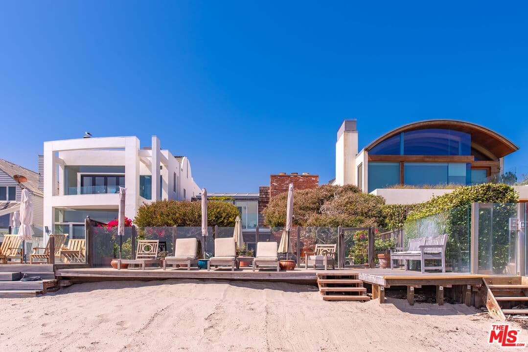 4 bd, 5 ba House in Malibu, CA — $45,000/mo — photo 2