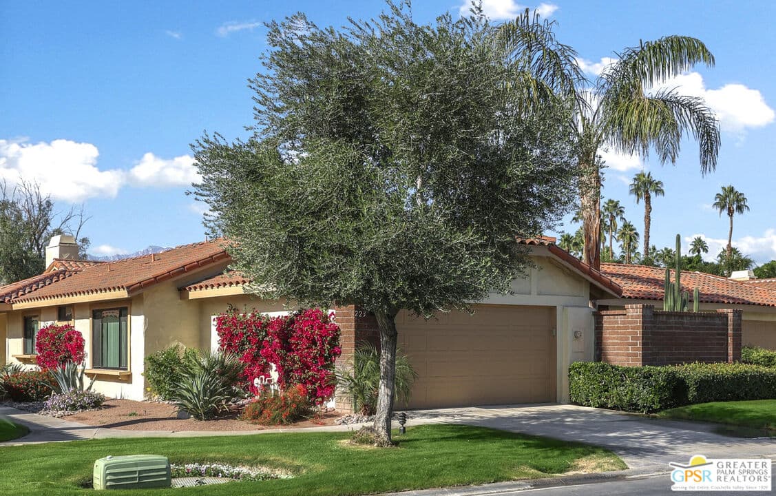 2 bd, 2 ba Condo in Palm Desert, CA — $4,800/mo — photo 1