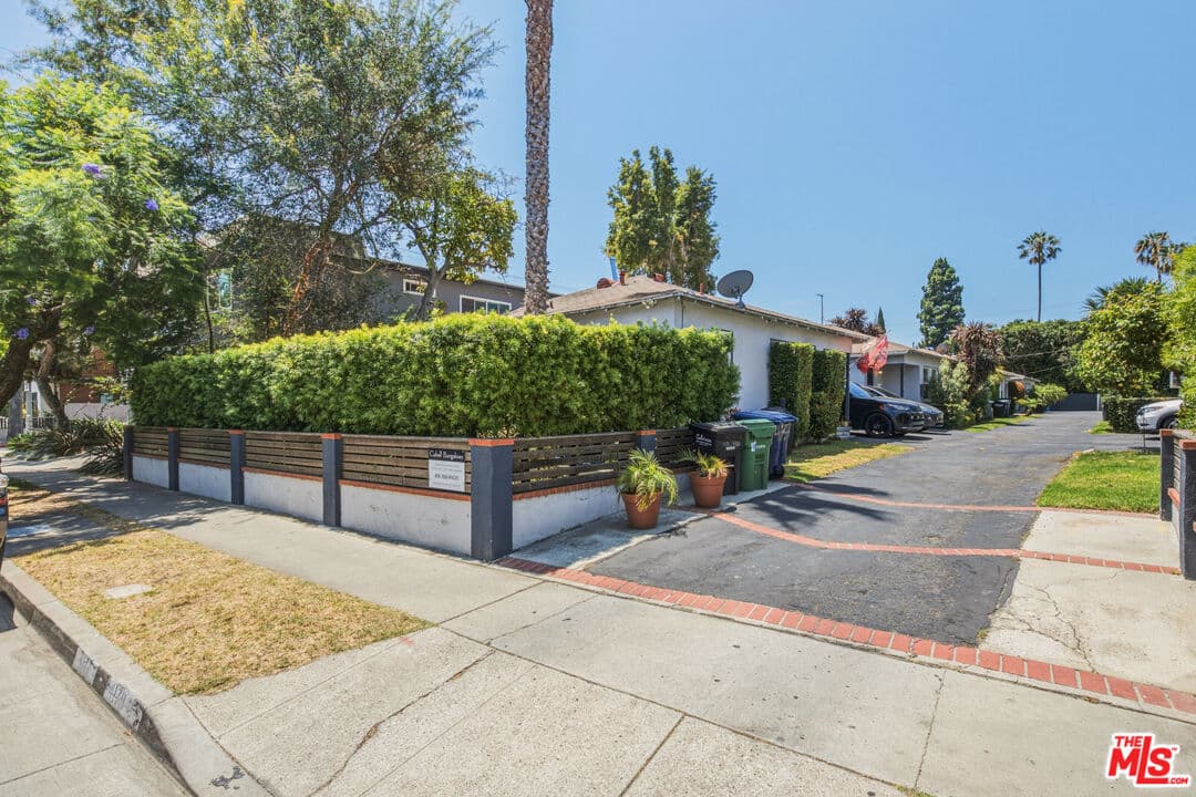 2 bd, 1 ba Apartment in Culver City, CA — $4,056/mo — photo 1