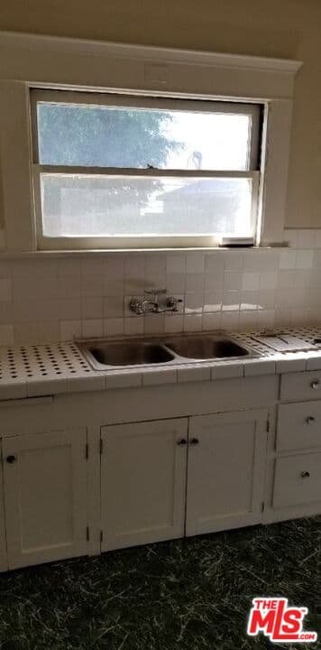 1 bd, 1 ba Townhouse in Los Angeles, CA — $2,150/mo — photo 2