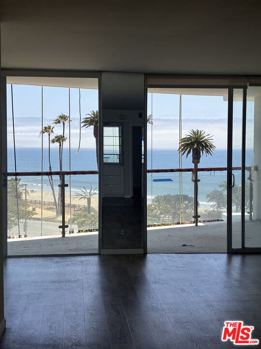 2 bd, 3 ba Apartment in Santa Monica, CA — $9,000/mo — photo 2