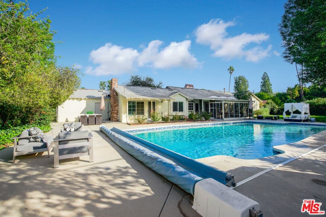 4 bd, 4 ba House in Woodland Hills, CA — $9,500/mo — photo 1