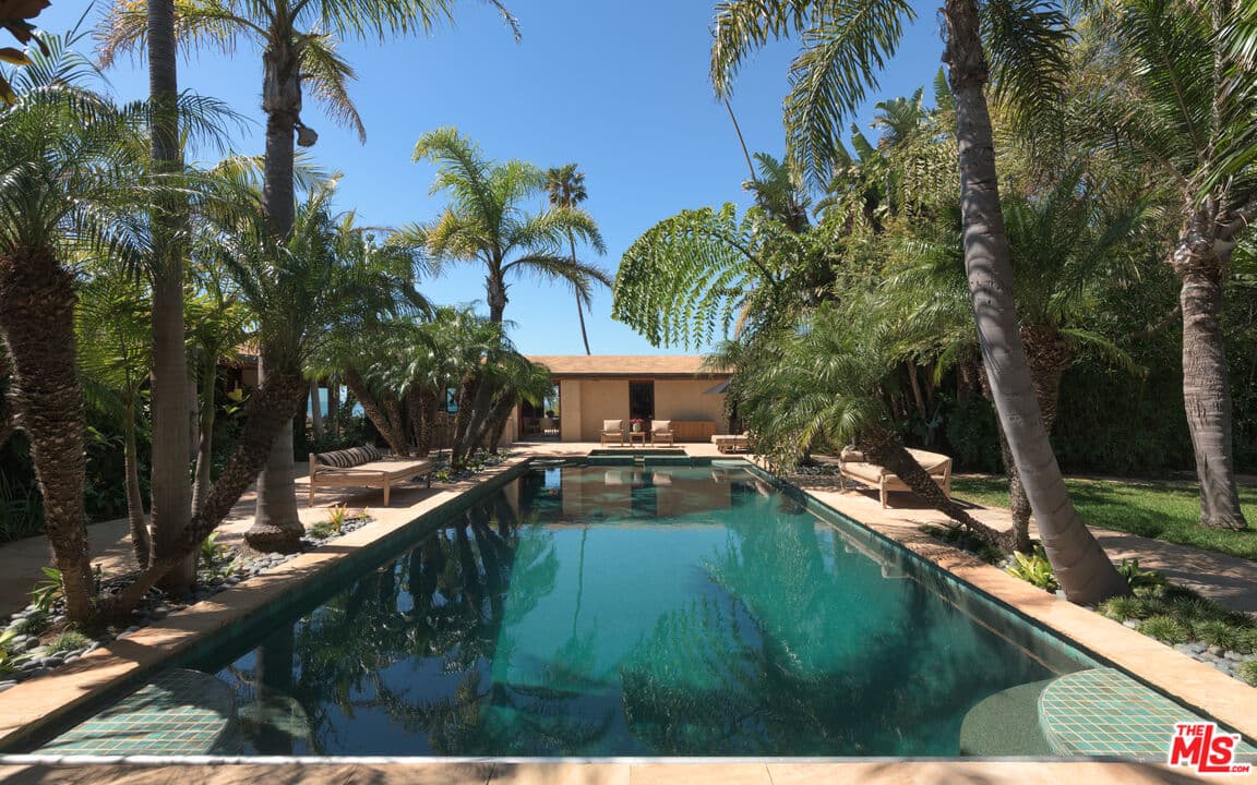 4 bd, 6 ba House in Malibu, CA — $75,000/mo — photo 2