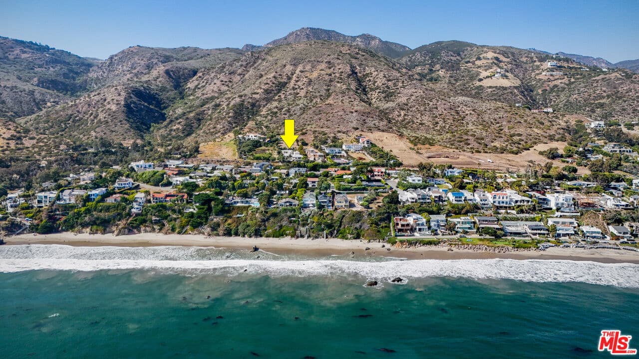 5 bd, 6 ba House in Malibu, CA — $29,500/mo — photo 2