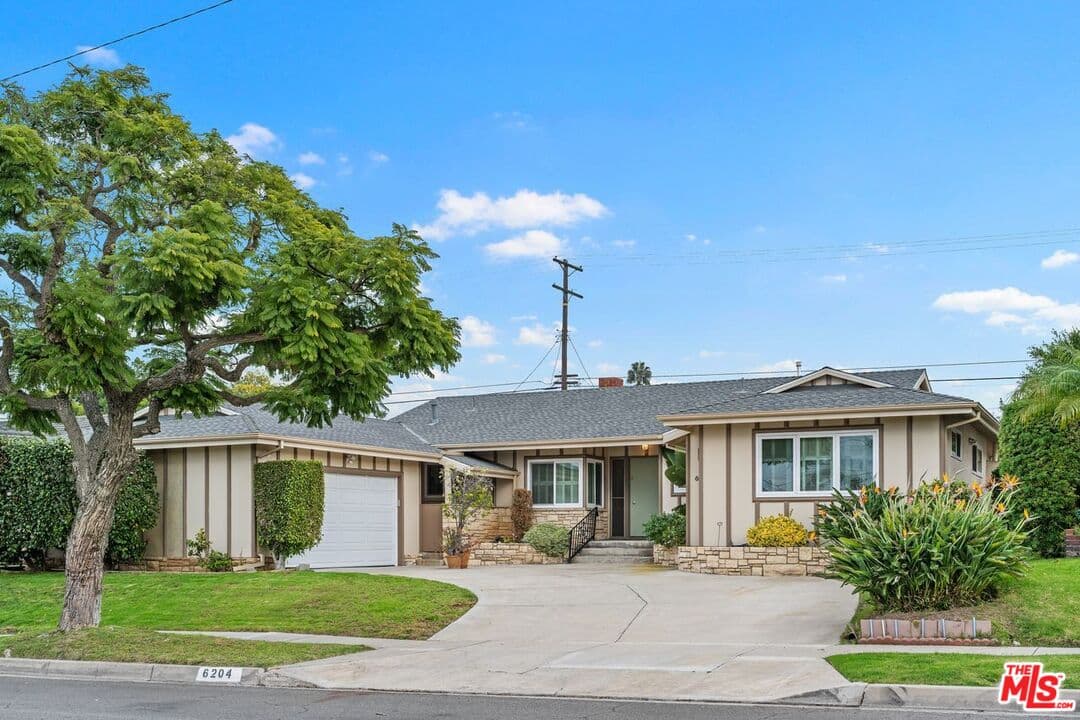 3 bd, 3 ba House in Los Angeles, CA — $6,700/mo — photo 1