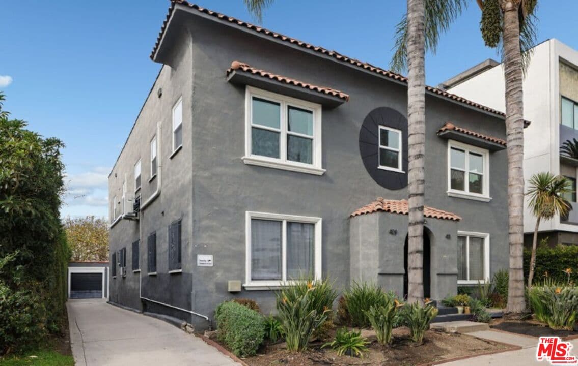 2 bd, 1 ba Townhouse in Los Angeles, CA — $3,250/mo — photo 1