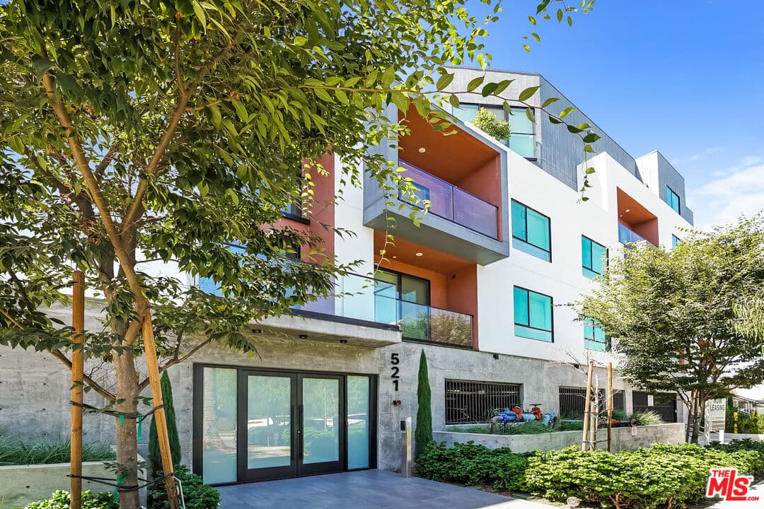2 bd, 2 ba Apartment in Los Angeles, CA — $3,395/mo — photo 1