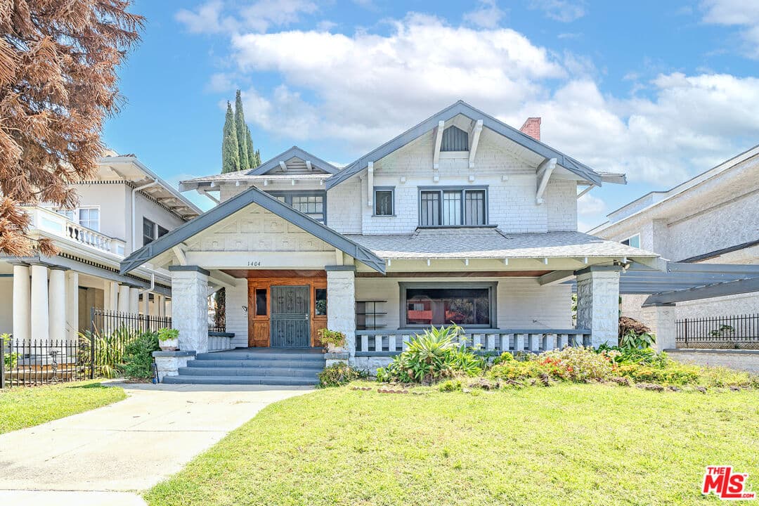 6 bd, 4 ba House in Los Angeles, CA — $5,900/mo — photo 1