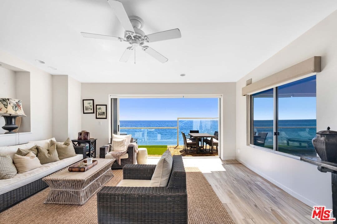 1 bd, 2 ba Townhouse in Malibu, CA — $8,750/mo — photo 2