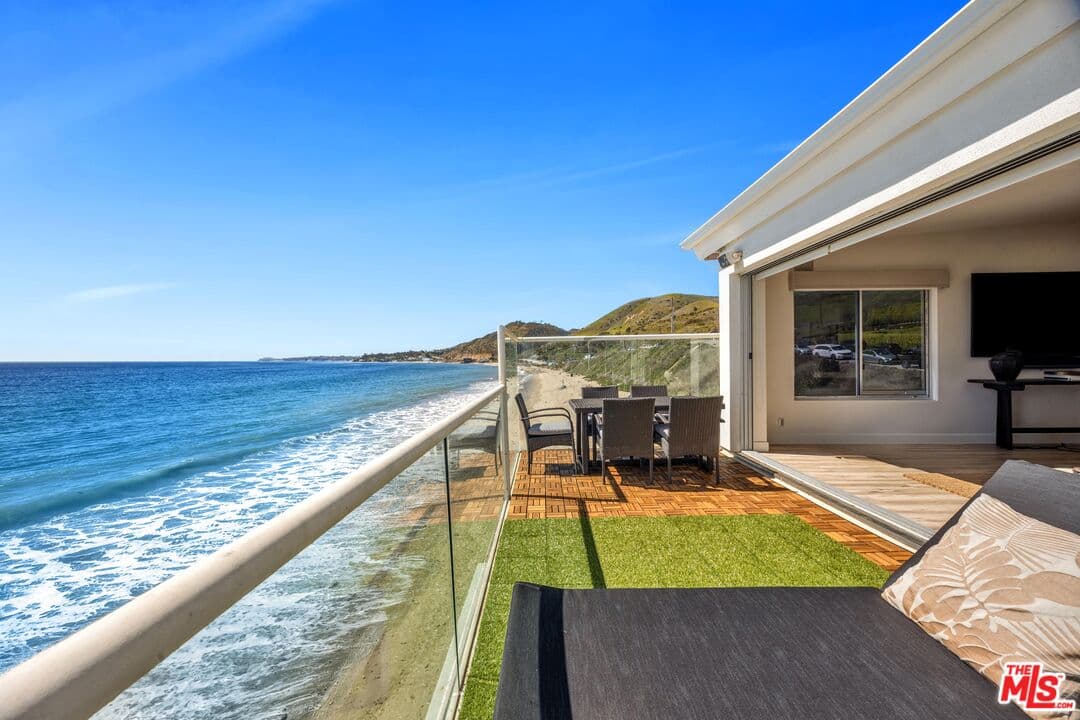 1 bd, 2 ba Townhouse in Malibu, CA — $8,750/mo — photo 1