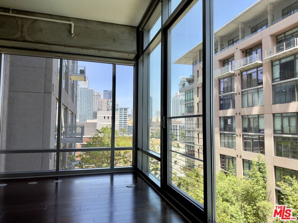 1 bd, 1 ba Condo in Los Angeles, CA — $2,695/mo — photo 1