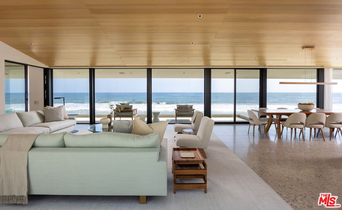 5 bd, 6 ba House in Malibu, CA — $50,000/mo — photo 2