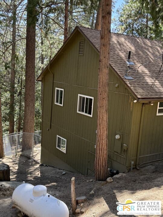 2 bd, 2 ba House in Idyllwild, CA — $1,980/mo — photo 2
