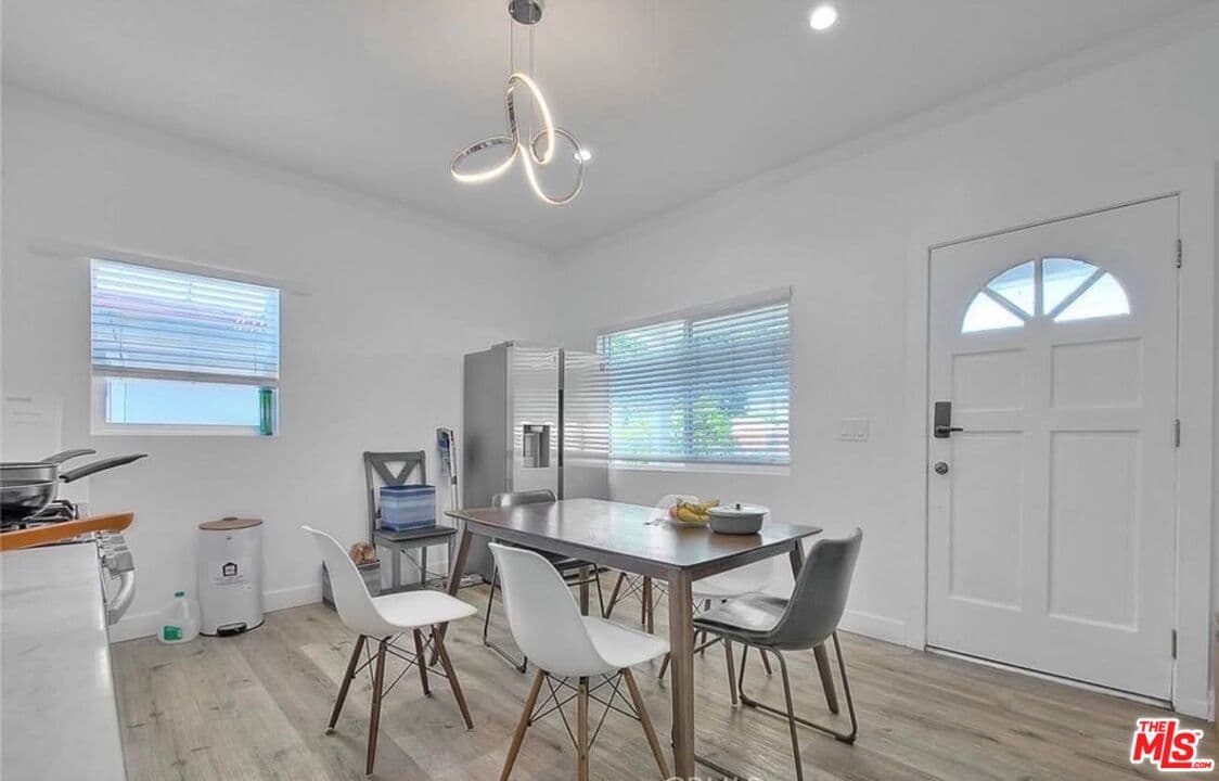 5 bd, 5 ba House in Los Angeles, CA — $6,450/mo — photo 2