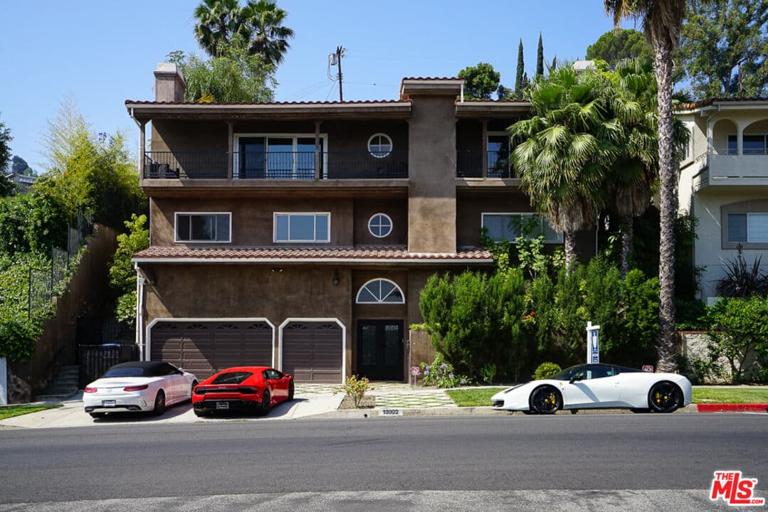 5 bd, 5 ba House in Sherman Oaks, CA — $9,950/mo — photo 1