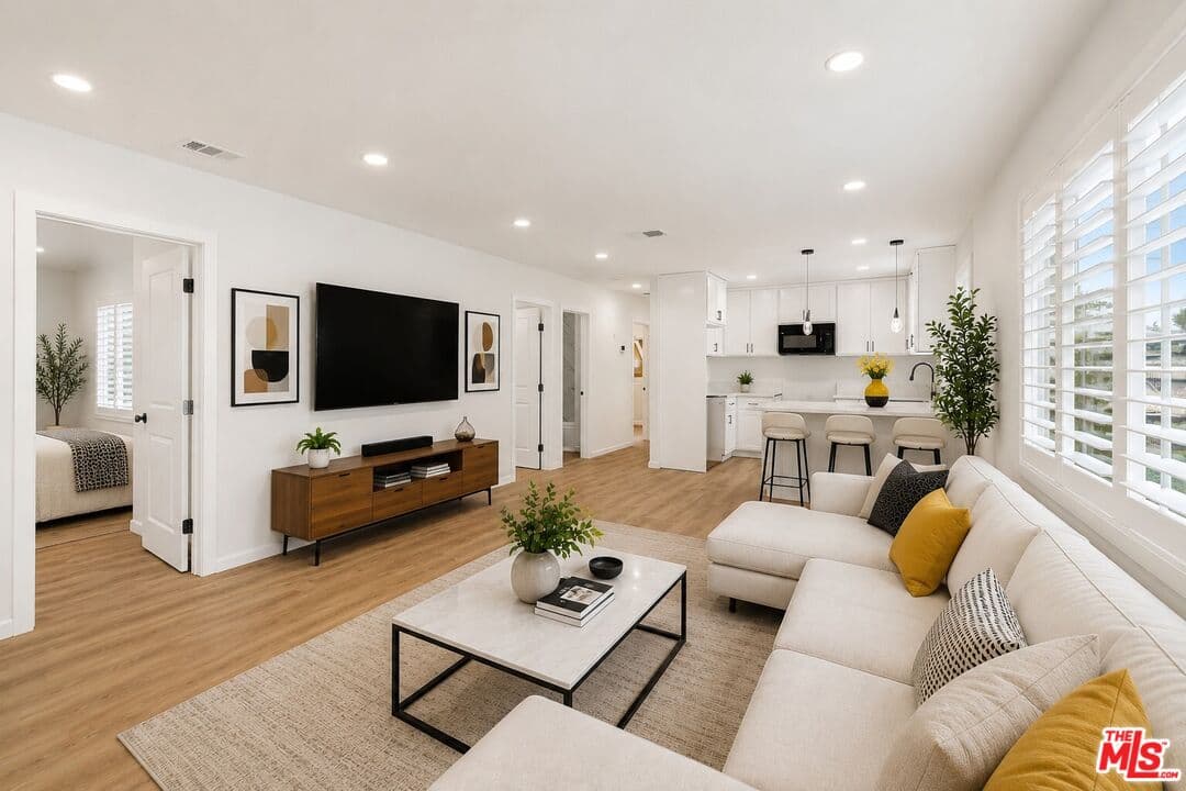 5 bd, 3 ba House in Los Angeles, CA — $4,200/mo — photo 1