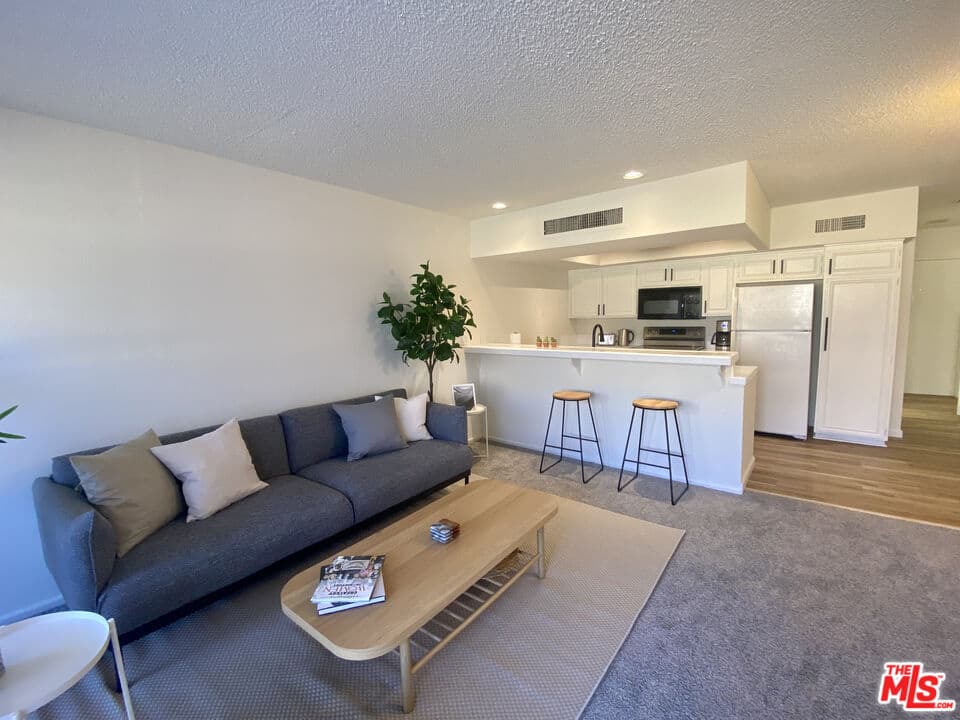 1 bd, 1 ba Condo in Palm Springs, CA — $1,950/mo — photo 1