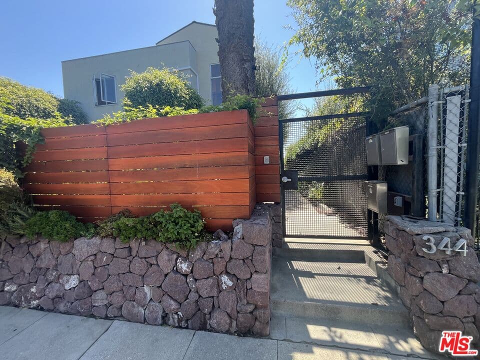 2 bd, 3 ba Apartment in Venice, CA — $8,250/mo — photo 1