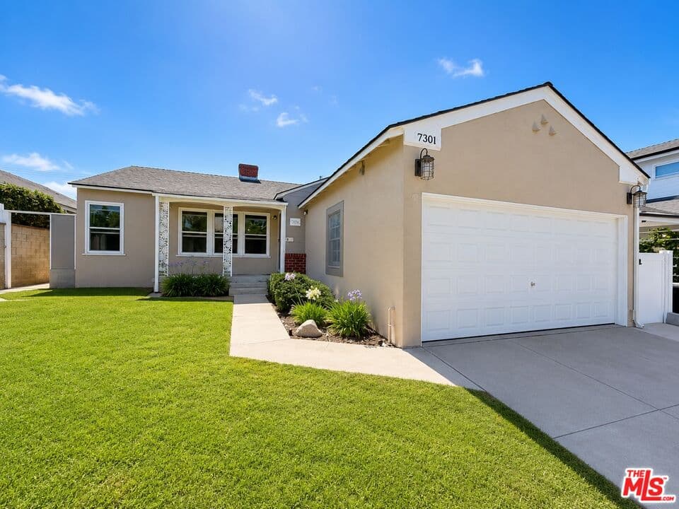 3 bd, 2 ba House in Los Angeles, CA — $5,000/mo — photo 1