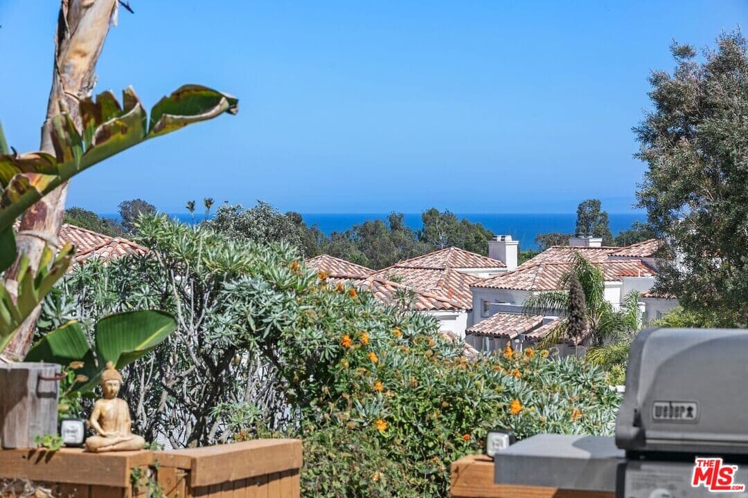 2 bd, 2 ba Condo in Malibu, CA — $5,500/mo — photo 1