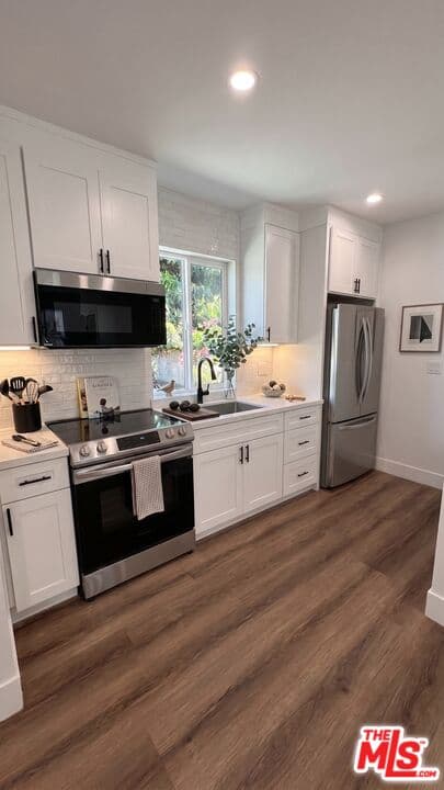 2 bd, 2 ba Townhouse in Santa Monica, CA — $2,750/mo — photo 1