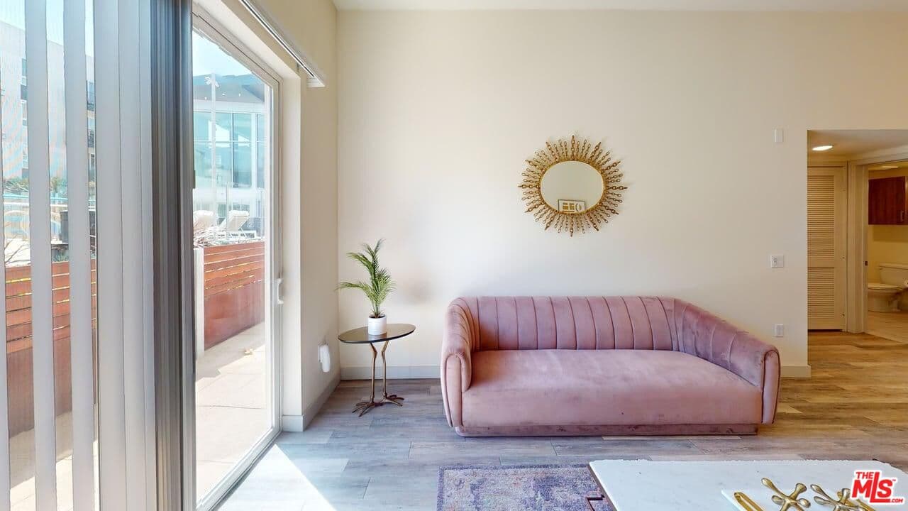 2 bd, 2 ba Apartment in Los Angeles, CA — $3,550/mo — photo 2