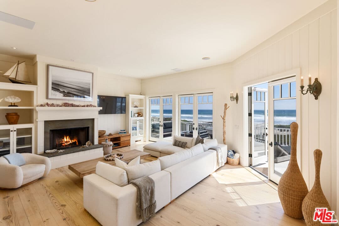 5 bd, 5 ba House in Malibu, CA — $50,000/mo — photo 1