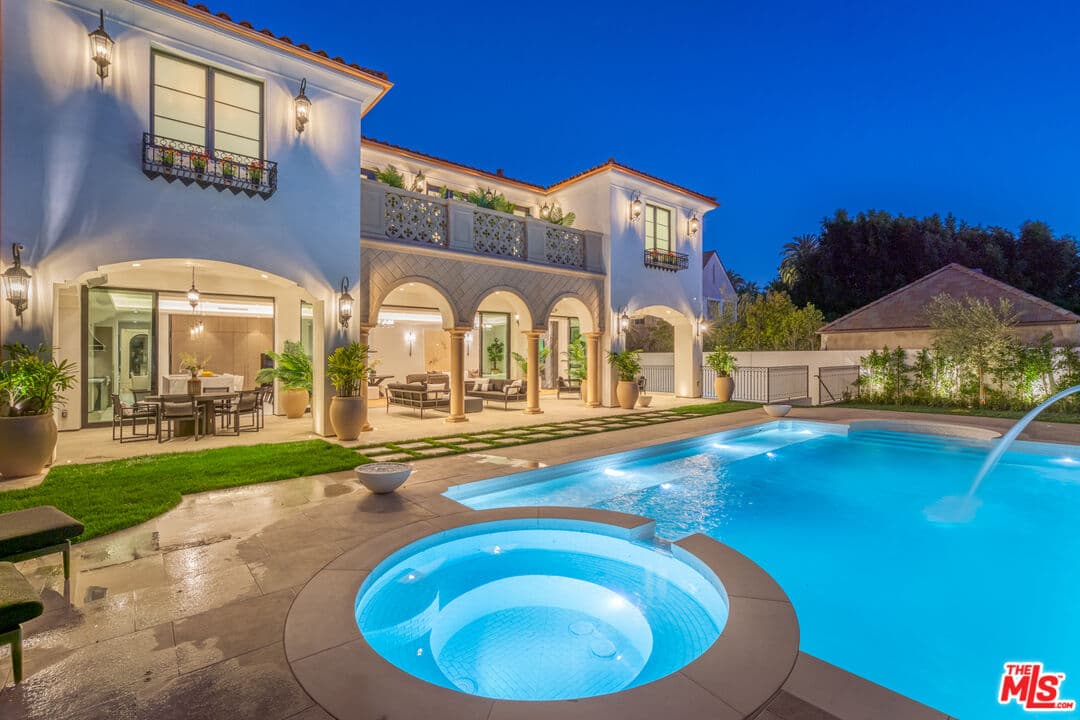 7 bd, 7 ba Townhouse in Beverly Hills, CA — $98,750/mo — photo 2