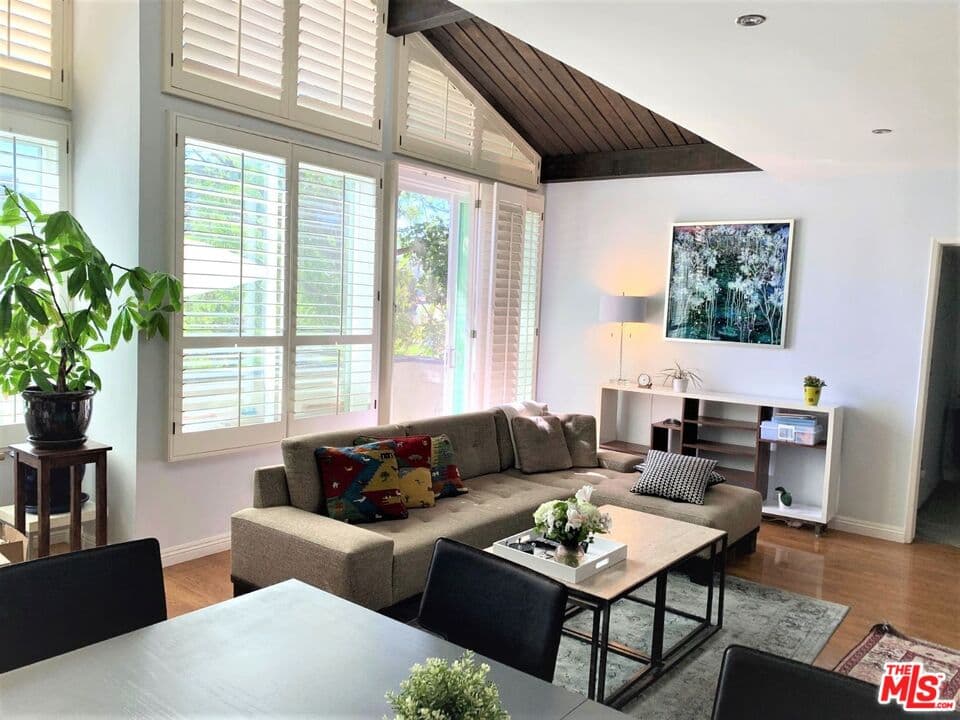 2 bd, 2 ba Condo in Los Angeles, CA — $5,495/mo — photo 1