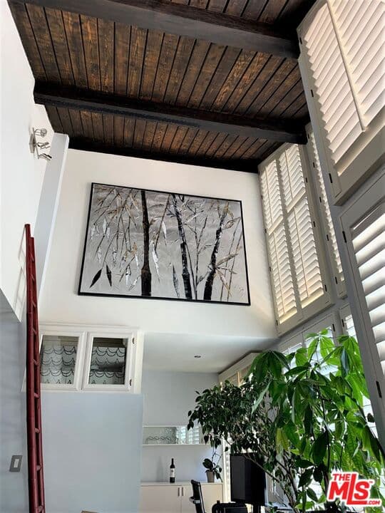 2 bd, 2 ba Condo in Los Angeles, CA — $5,495/mo — photo 2