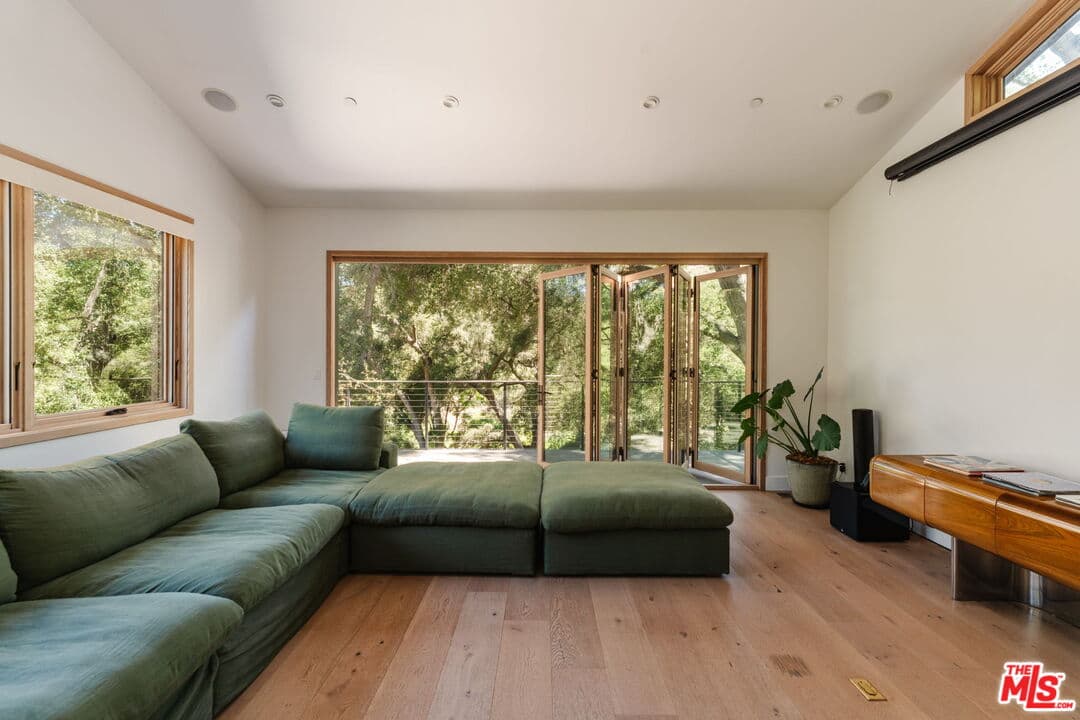 3 bd, 3 ba House in Topanga, CA — $11,000/mo — photo 1