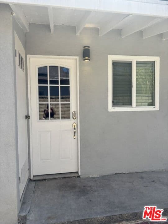 1BR House in San Fernando — $1,750/mo