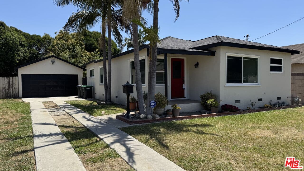 3BR House in Bellflower — $3,550/mo