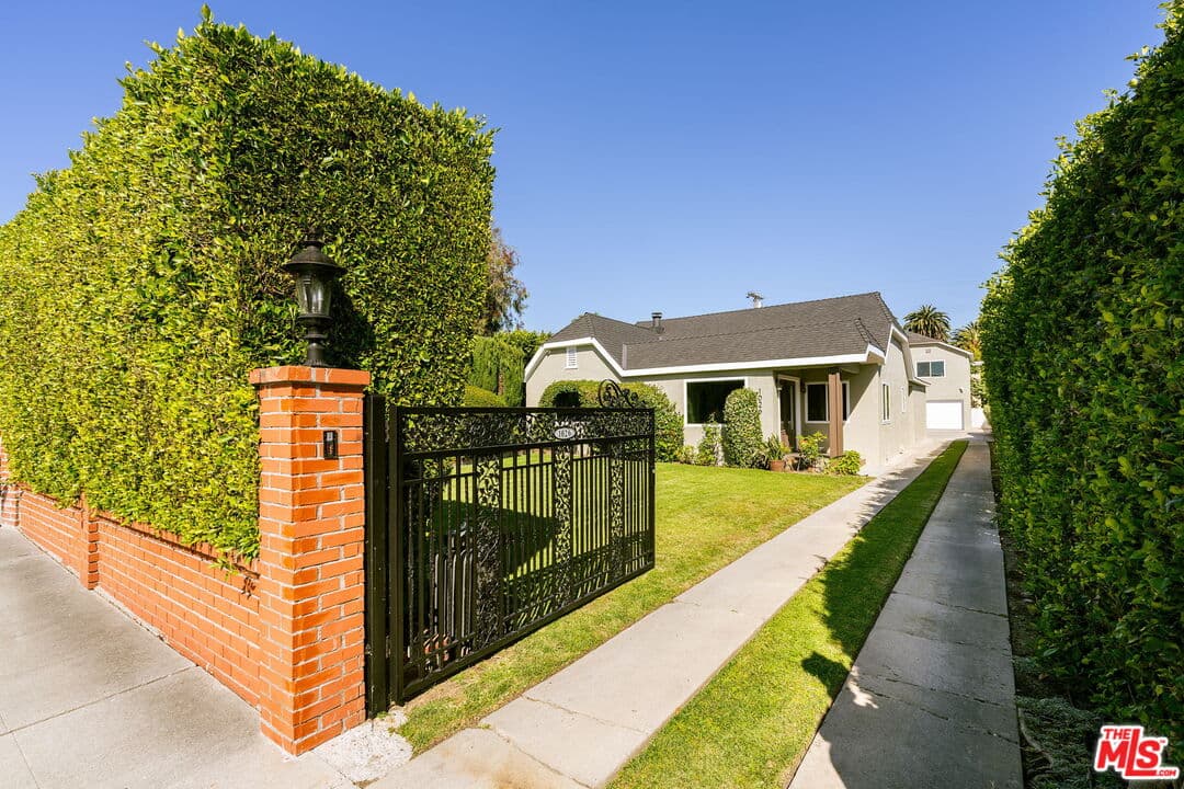 3 bd, 4 ba House in Los Angeles, CA — $10,000/mo — photo 2