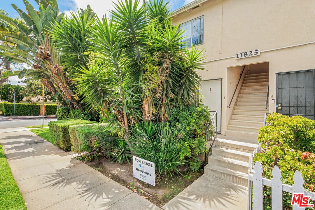 1 bd, 1 ba Apartment in Los Angeles, CA — $2,600/mo — photo 2