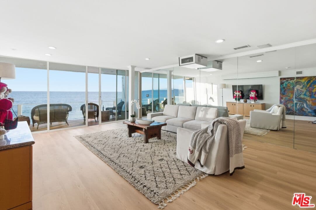 3 bd, 3 ba House in Malibu, CA — $12,500/mo — photo 1