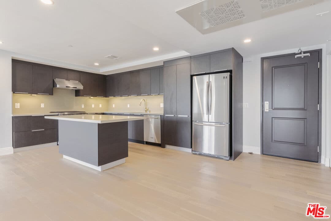 2 bd, 2 ba Condo in Los Angeles, CA — $3,495/mo — photo 1