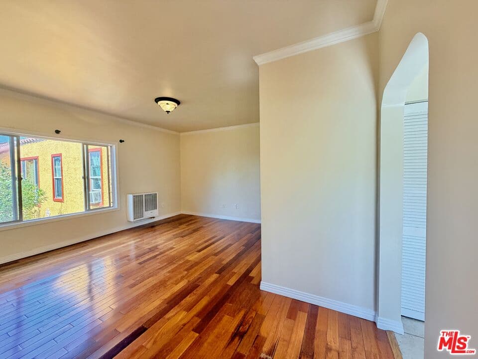 2 bd, 1 ba Apartment in Los Angeles, CA — $3,395/mo — photo 1