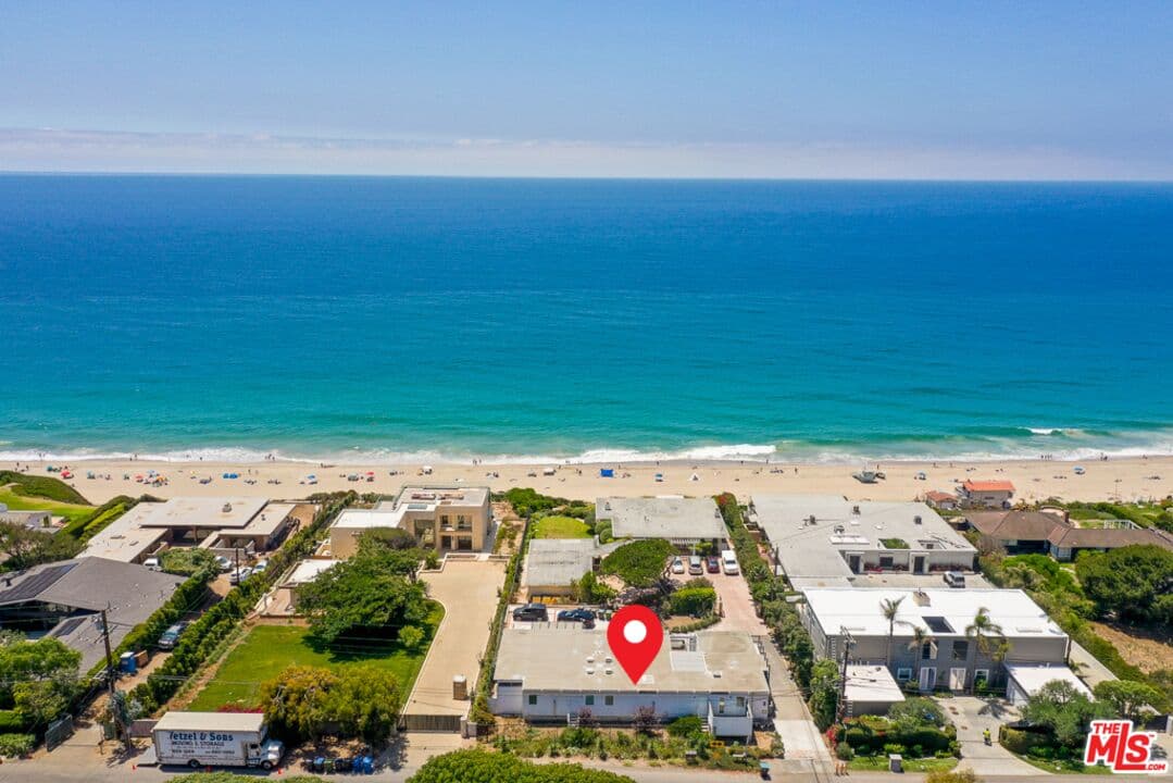 2 bd, 2 ba Apartment in Malibu, CA — $8,500/mo — photo 2