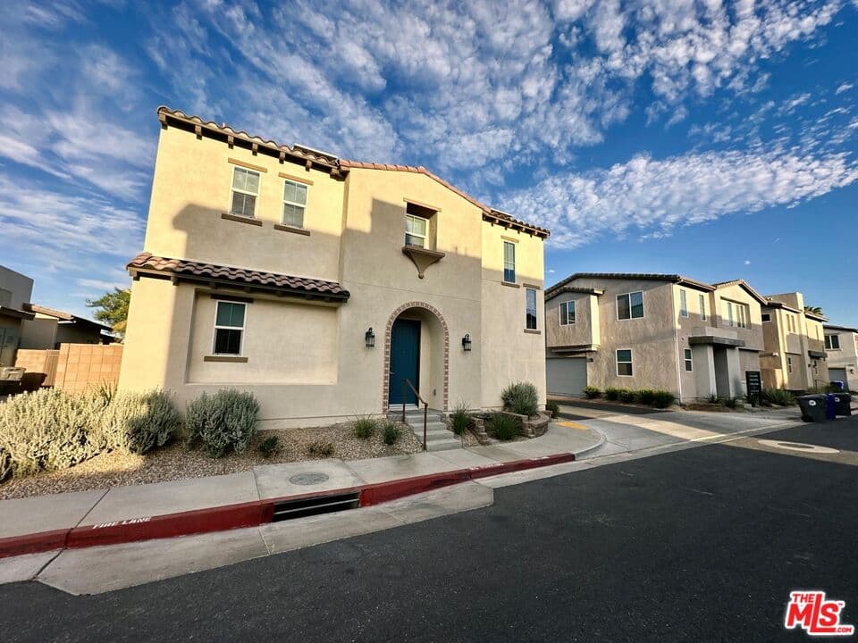4 bd, 4 ba Apartment in La Quinta, CA — $4,398/mo — photo 2