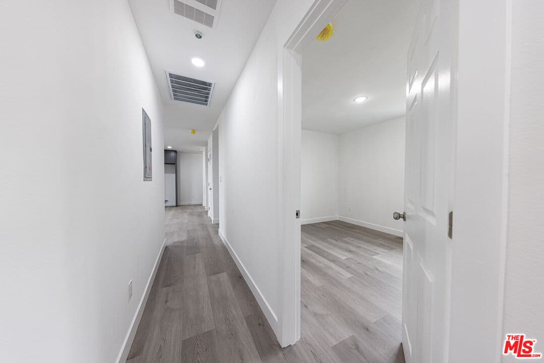 15 bd, 8 ba Apartment in Los Angeles, CA — $18,000/mo — photo 2