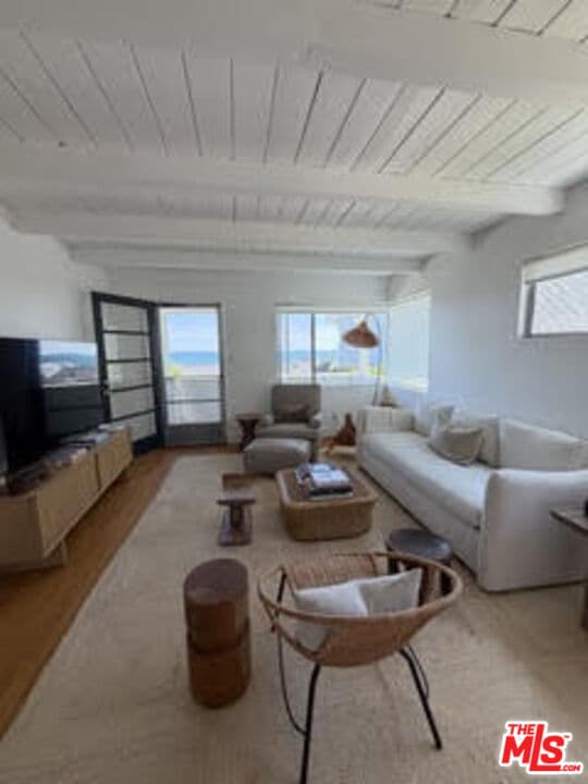 1BR Apartment in Malibu β $6,495/mo